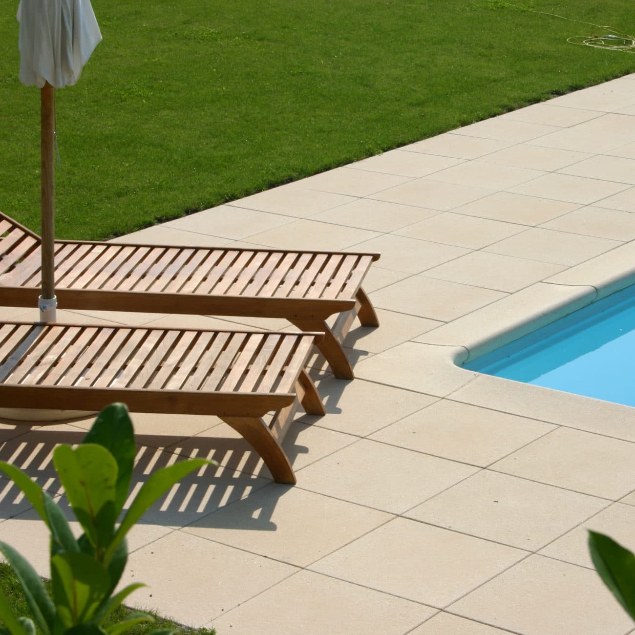 Dalle_Classique_Sahara sablee_Tyldesley_Bursins